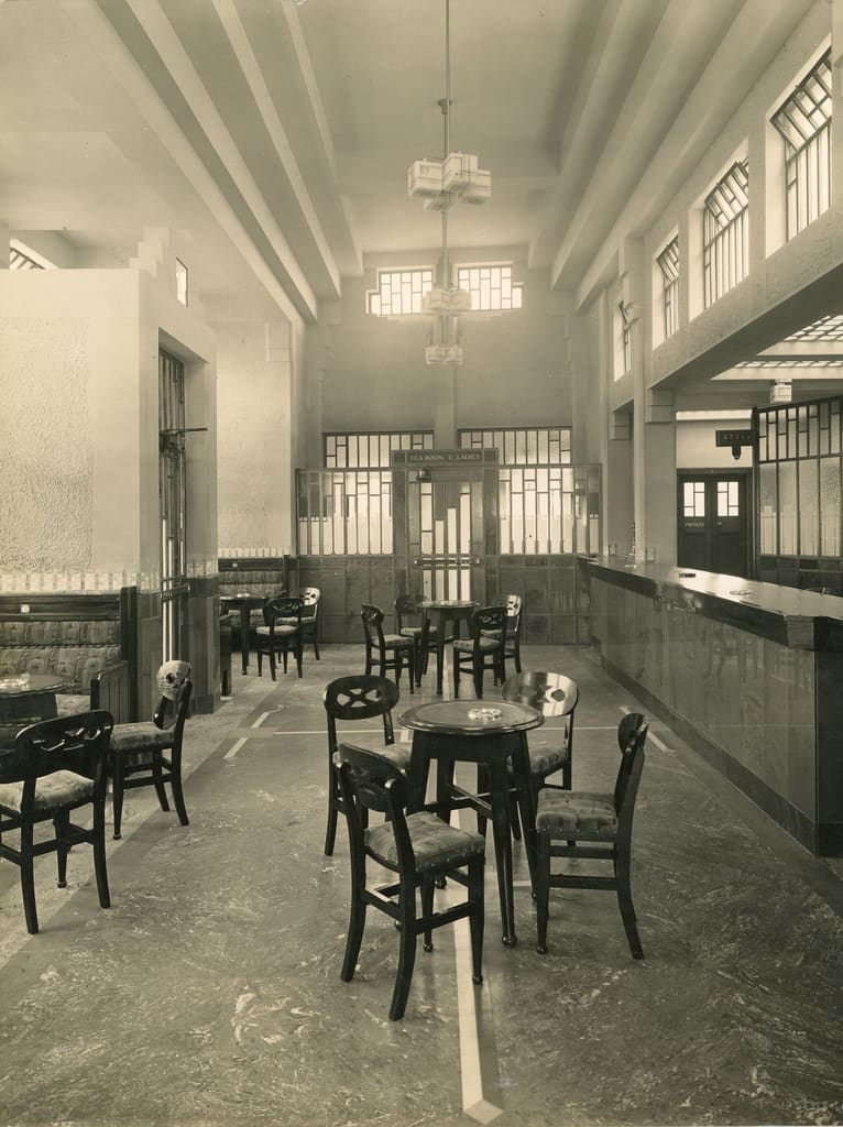 Photograph of Heath Hotel, Liverpool, June 1931. Stewart Bale Collection, SB/P/8954-2.
